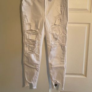 White NWT AE white jeans